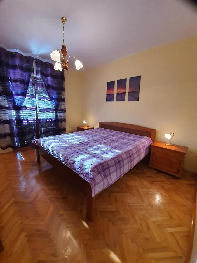 Apartments Luciana & Helena Pula Kroatien
